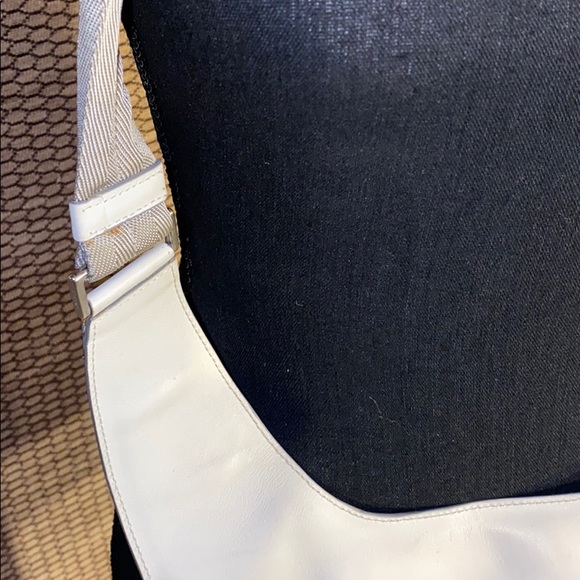 PRADA OFF WHITE LEATHER CROSS BODY POUCH - Picture 6 of 16